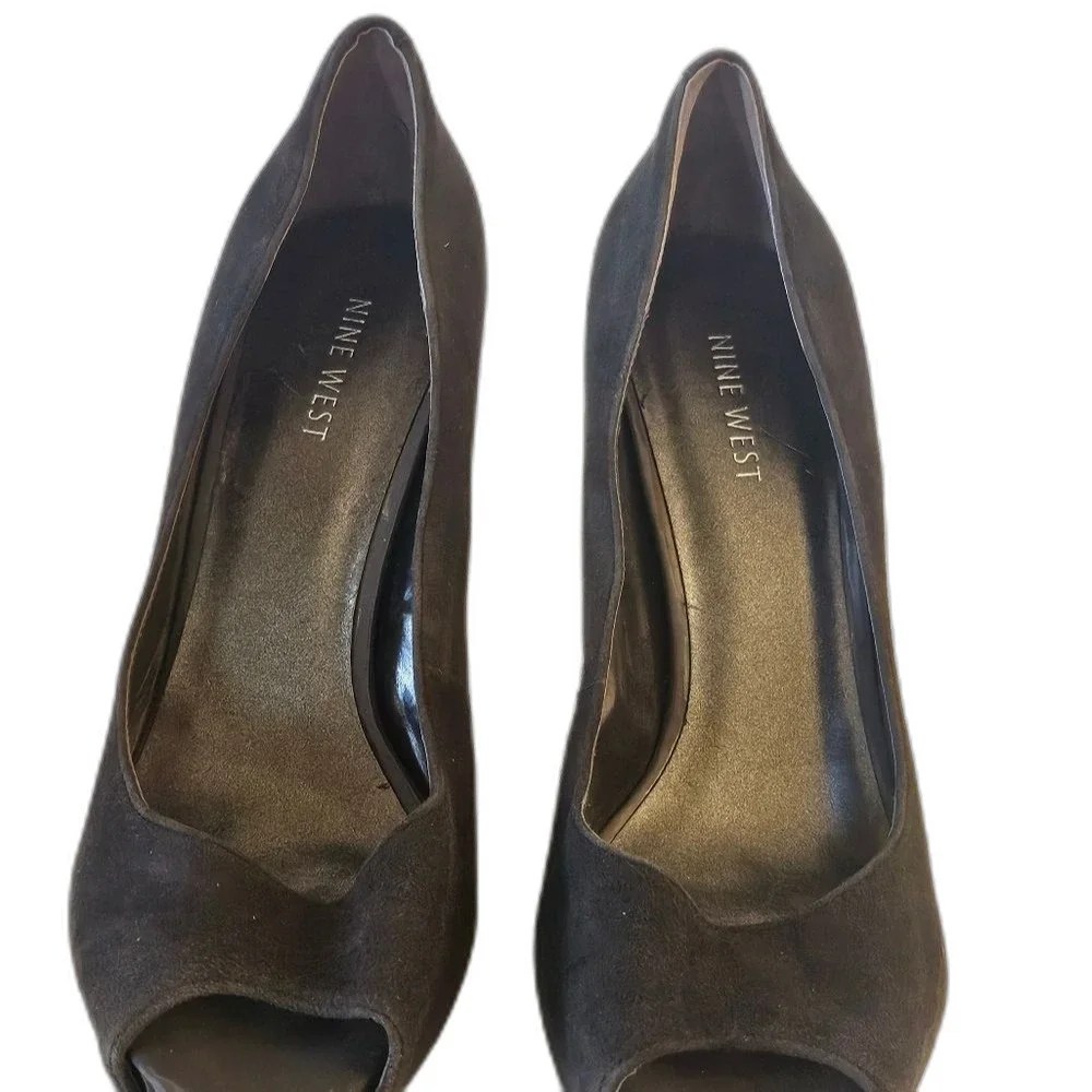 NINE WEST HEELS - Picture 4 of 9